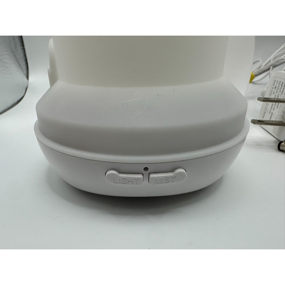White Essential Oil Diffuser - 10W - Picture 2 of 5
